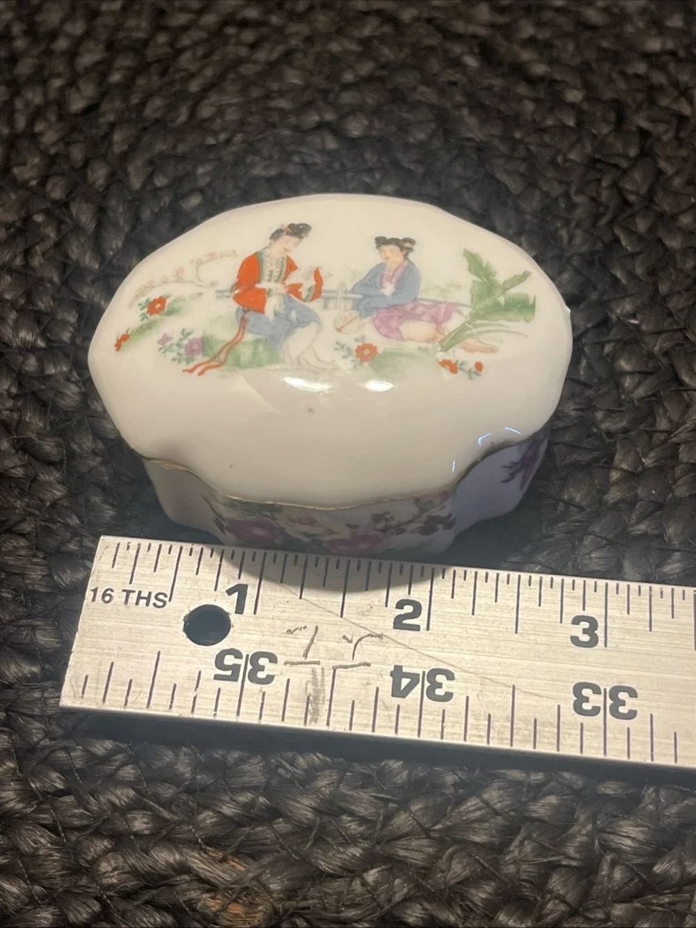 Vintage hand-Painted Chinese Porcelain Trinket Box in White with Floral